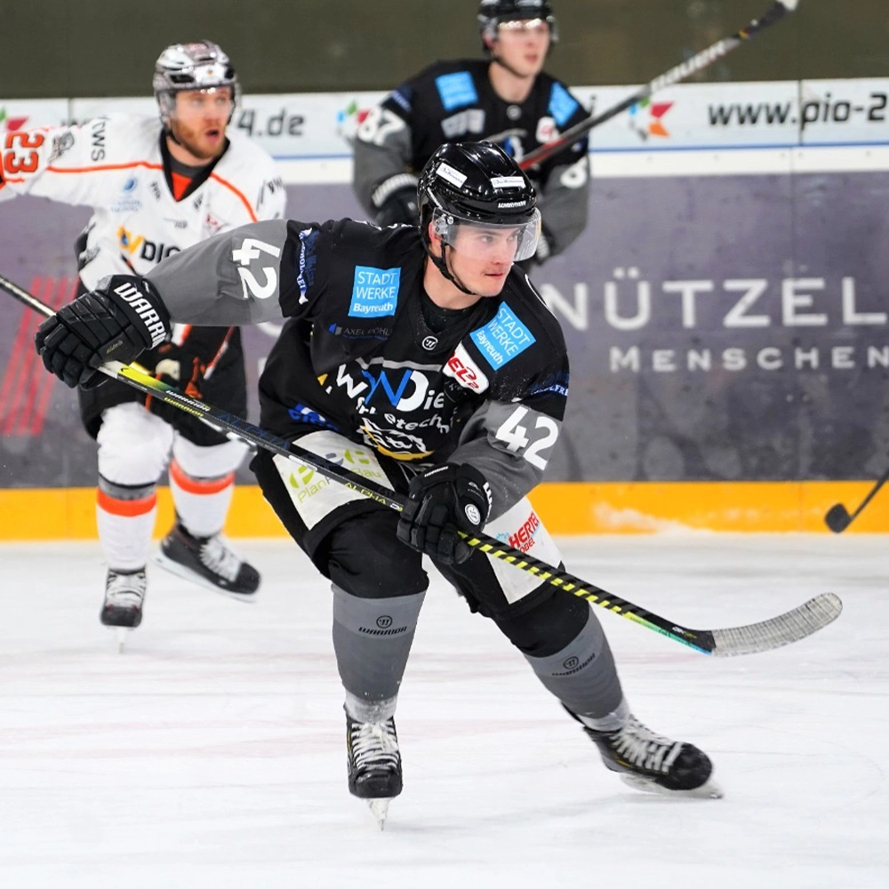 Tim Zimmermann im Trikot der Bayreuth Tigers in der DEL2